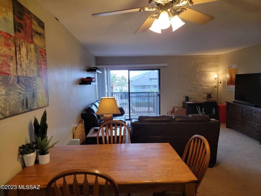 0-MAIN PICTURE FOR MLS-Dining & Living a