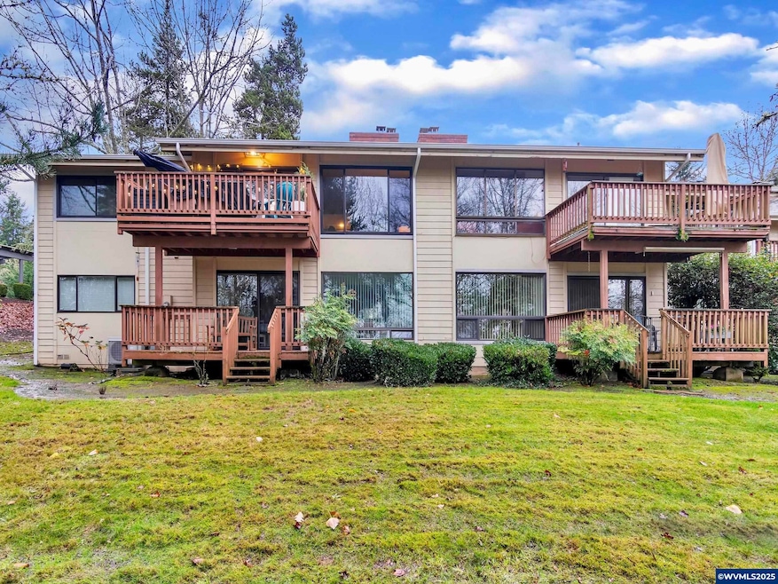 2451 Crestview Dr S, Salem, OR 97302 - photo 1