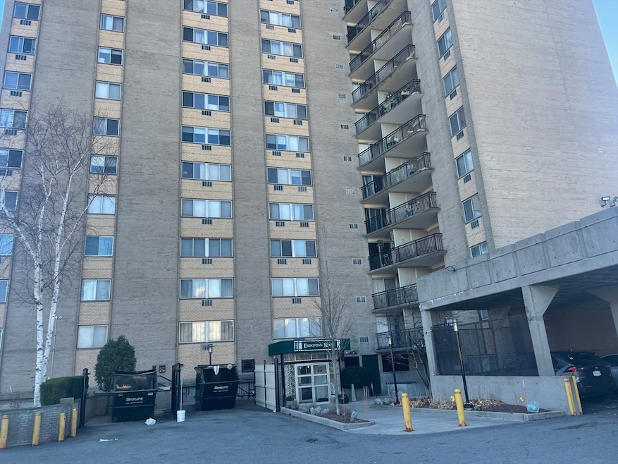 Executive House unit 13M, Quincy, MA 02169 - photo 1