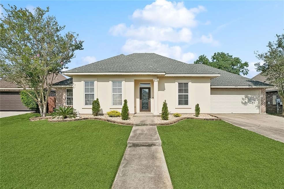 204 Annette Dr, Slidell, LA 70458 - photo 1