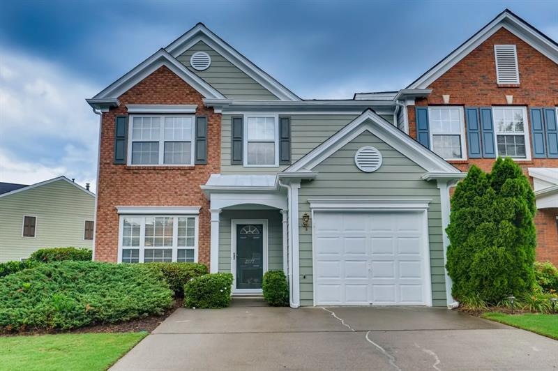 2877 Commonwealth Circle