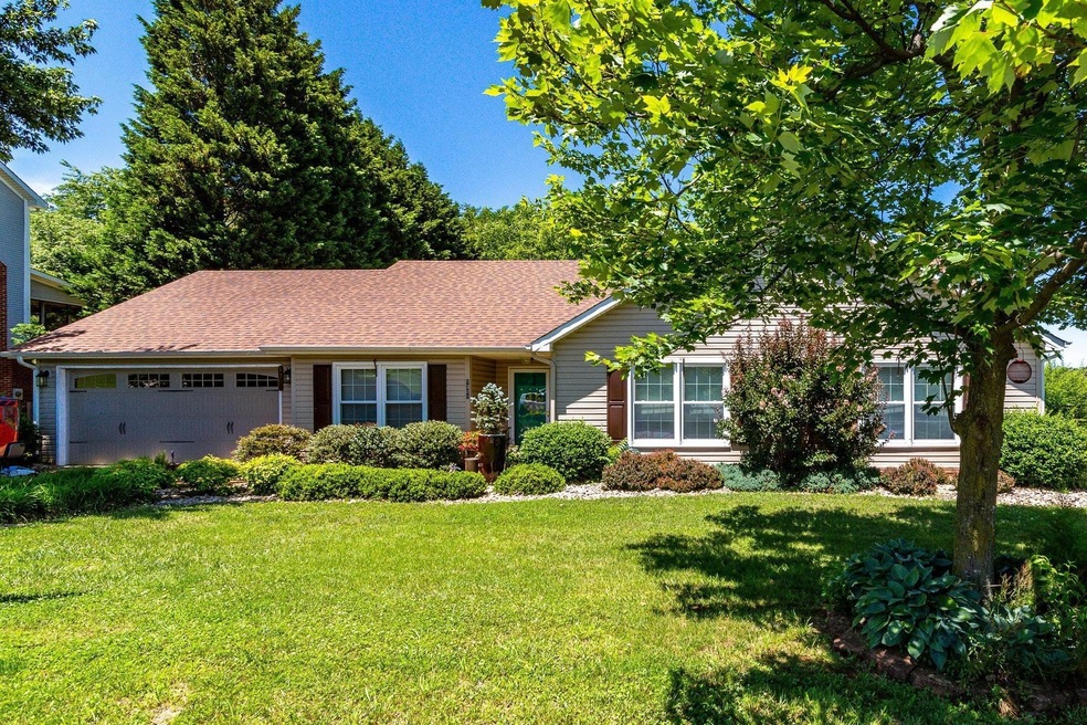 001-316620-01-1301 Meadowview Dr - Salem