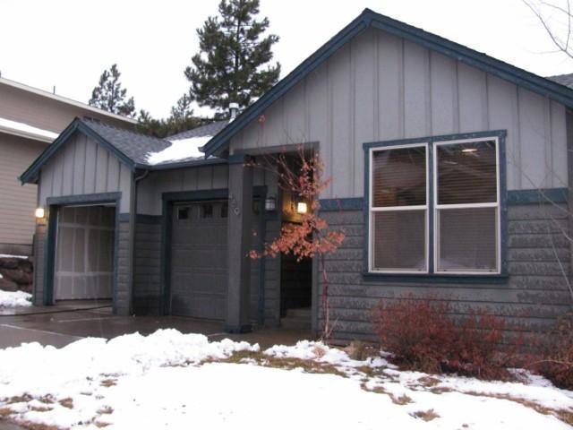489 NW Flagline Dr, Bend, OR 97701 - photo 1