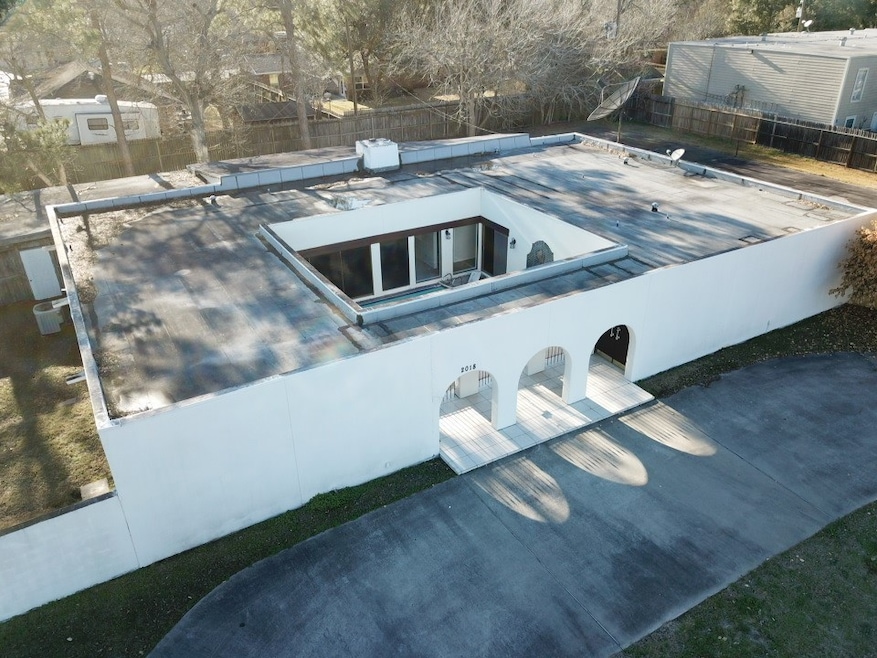 2018 Thompson Rd, Richmond, TX 77469 - photo 1