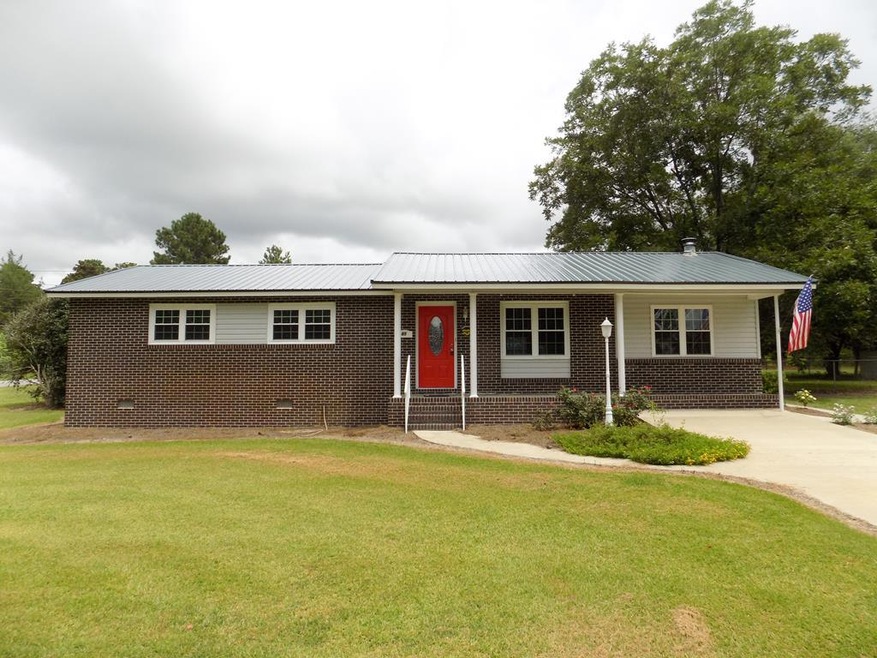 85 E Brewton St, Mc Rae, GA 31055 - photo 1