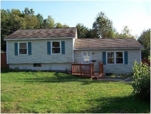 11 Lawrence St, Winchester, NH 03470 - photo 1