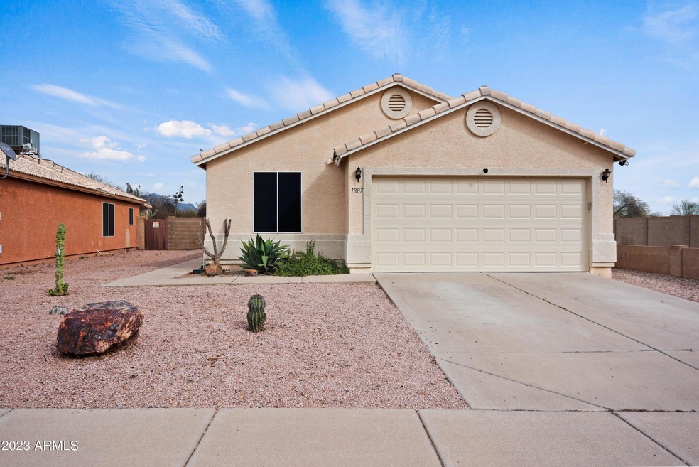 1887 S. Ocotillo