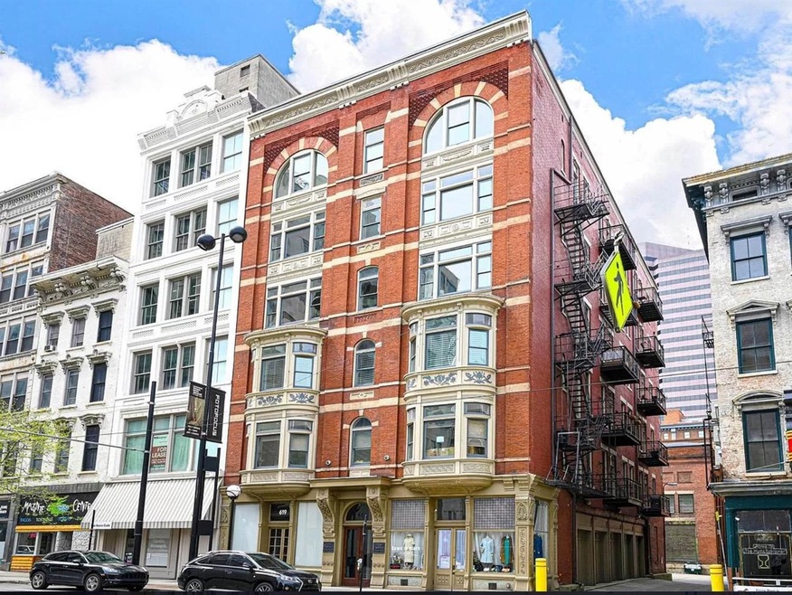 Front of 621 Main Street Condo