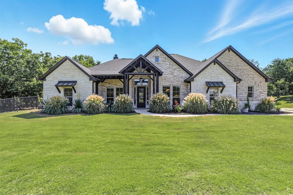 2021 Shady Creek Crossing, Azle, TX 76020 - photo 1