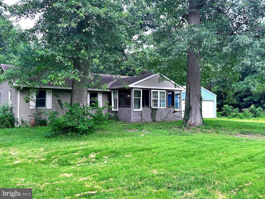 Pending $299,900 • Co-Listing Agent