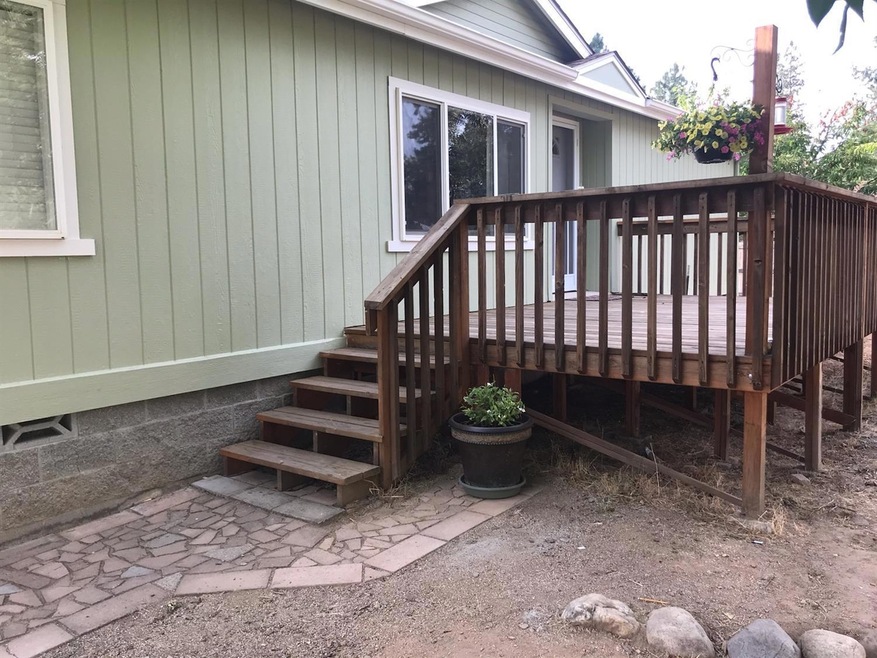 635 Covered Bridge Rd, Rogue River, OR 97537 - photo 1