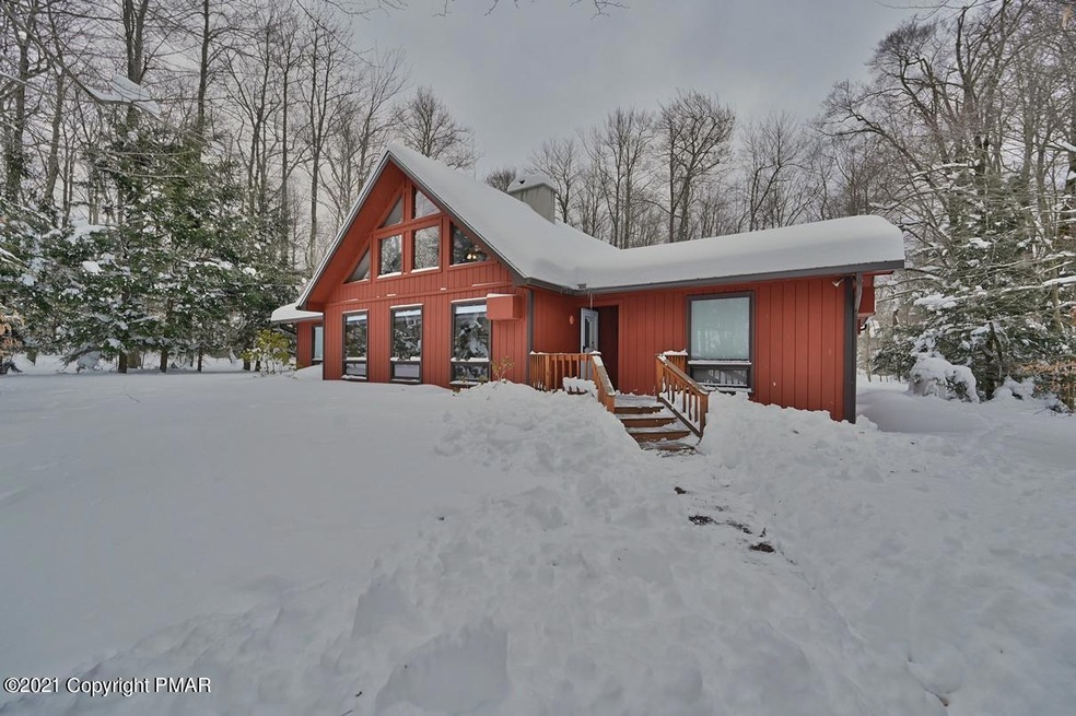 1555 Crestview Lane, Lake Naomi
