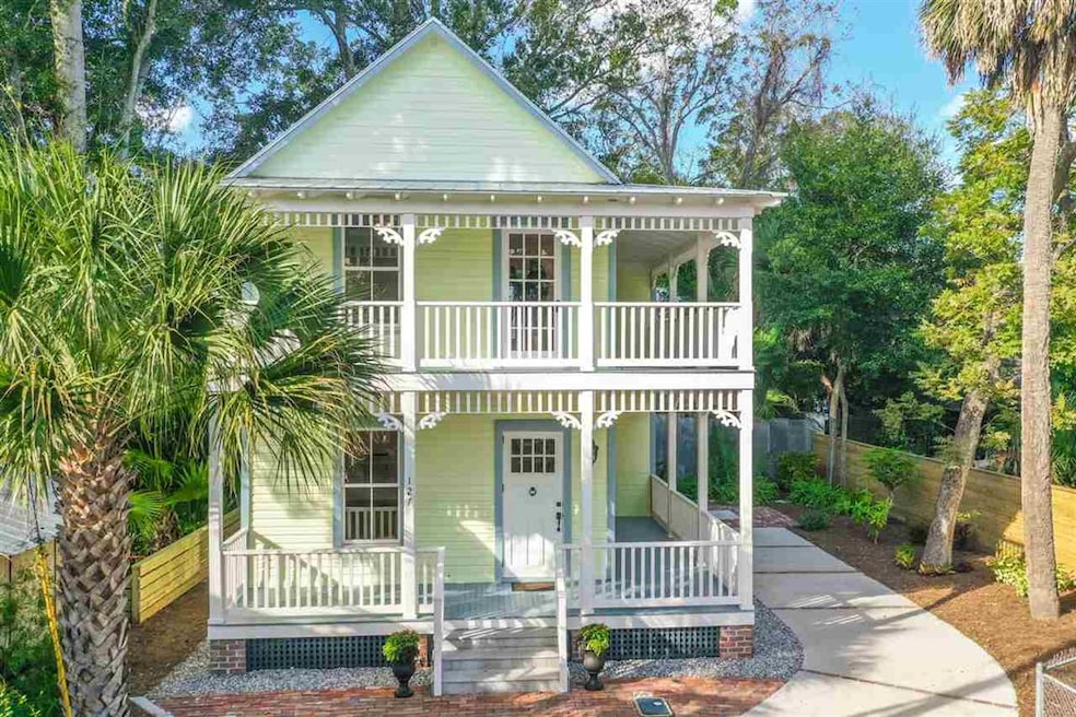 127 Oneida St, Saint Augustine, FL 32084 - photo 1