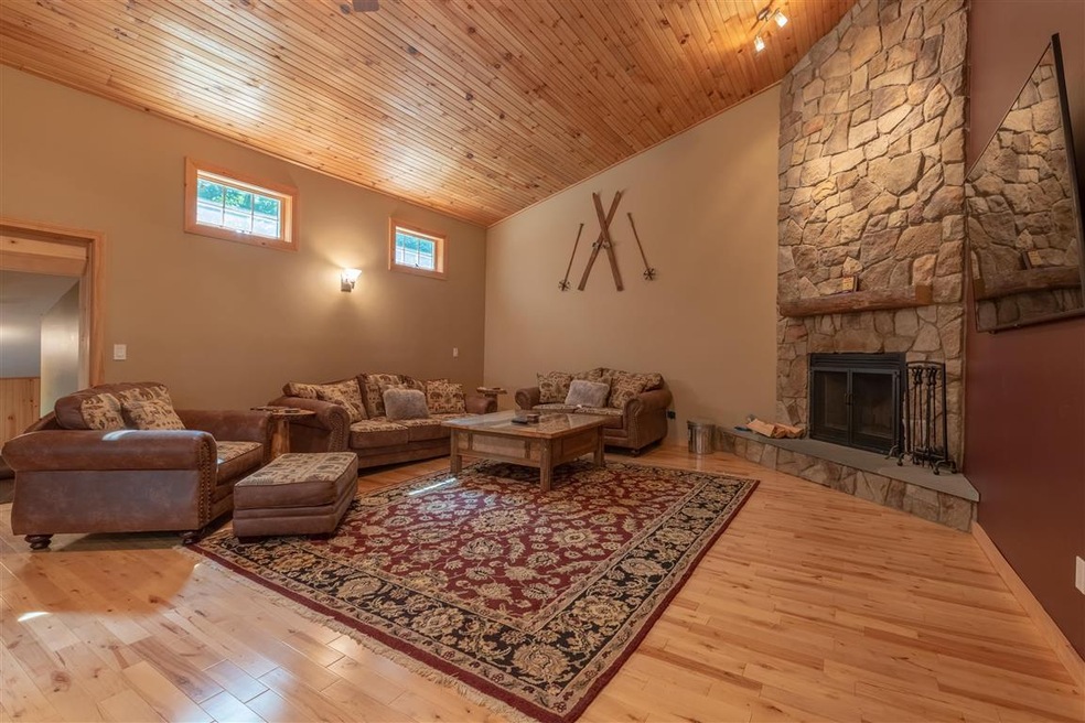 1129 Daniel Webster Hwy, North Woodstock, NH 03262 - photo 1