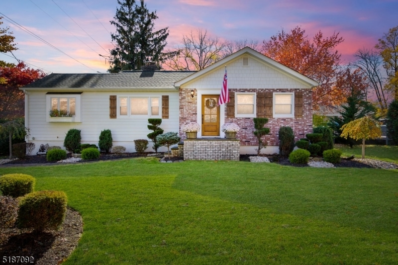 26 Old Smalleytown Rd, Warren, NJ 07059 - photo 1