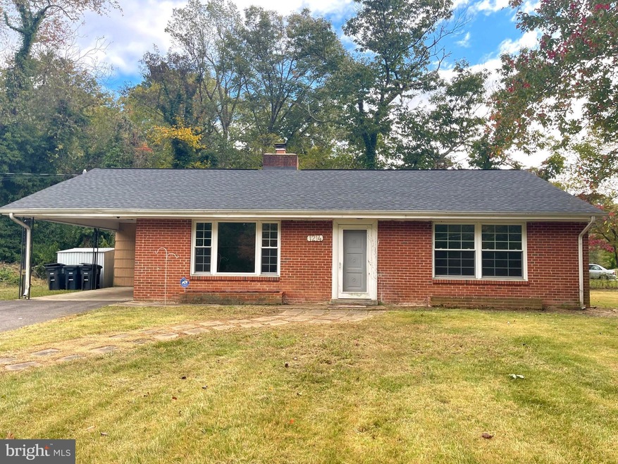 1214 Van Buren Dr, Fort Washington, MD 20744 - photo 1