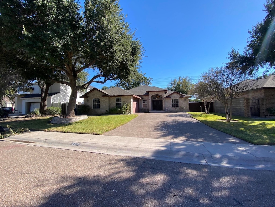 2415 Sutton Ct, Laredo, TX 78045 - photo 1