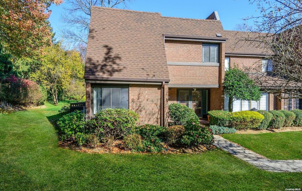 Sold $925,000 • Co-Listing Agent