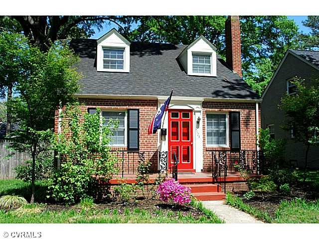 Exterior Front - Adorable Brick Cape Cod in The Ne