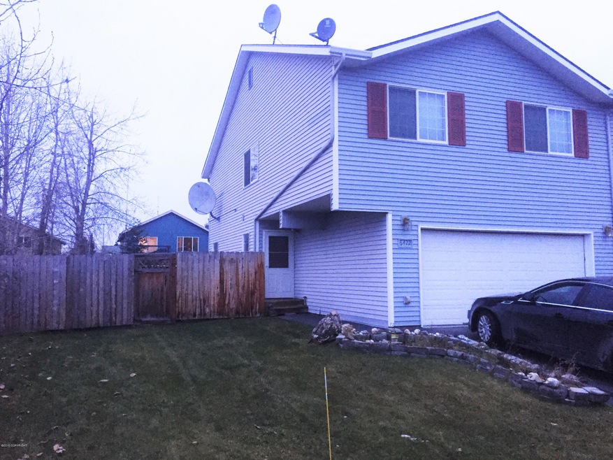 6422 E 10th