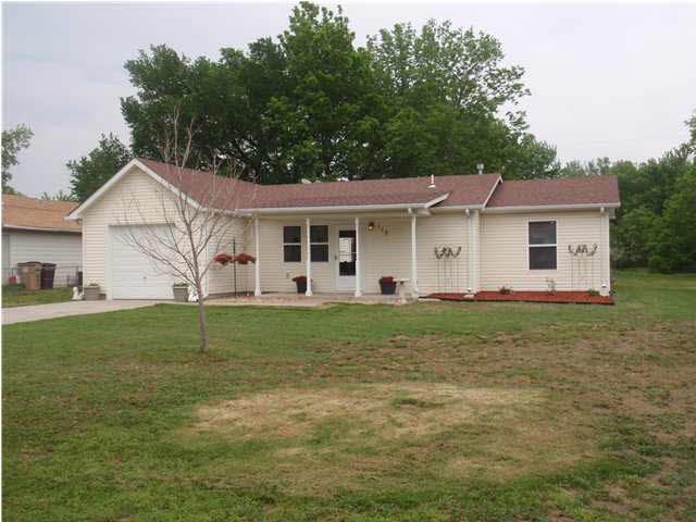 Home was built in 2005 and has 3 Bedrooms and 2 Fu