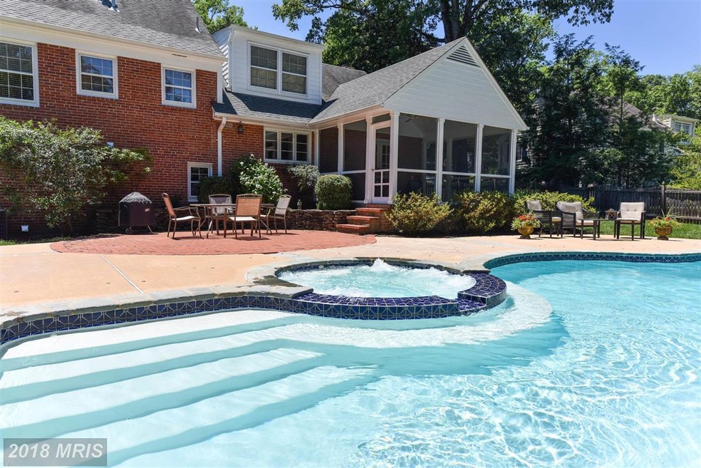 818 Elaine Ct, Alexandria, VA 22308 - photo 1