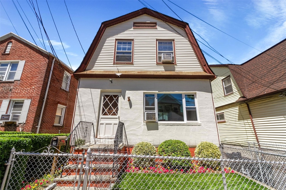 For Sale $775,000 • Co-Listing Agent