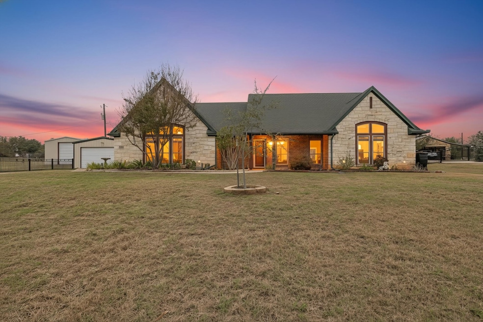 548 Highland Rd, Springtown, TX 76082 - photo 1