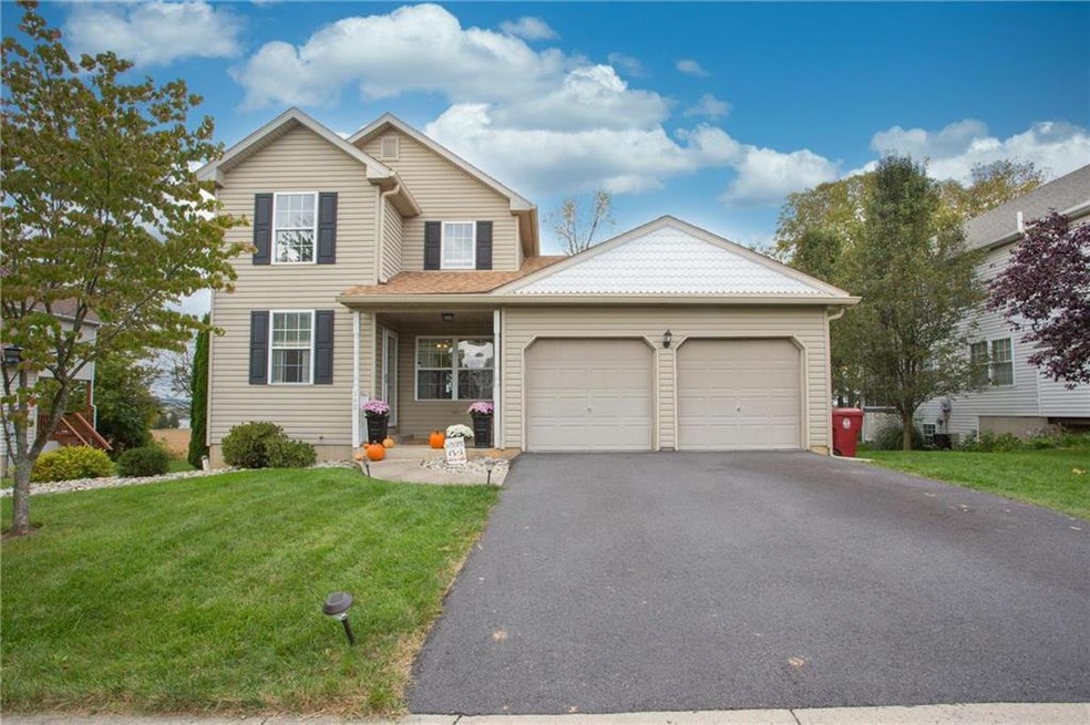 140 Crown Dr, Easton, PA 18040 - photo 1