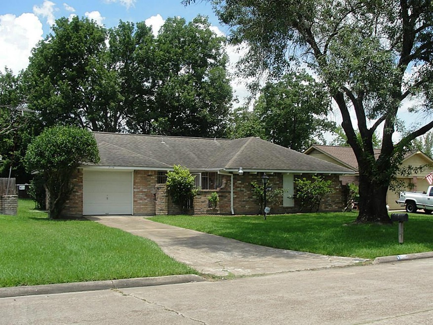 7114 Sawmill Trail, Houston, TX 77040 - photo 1