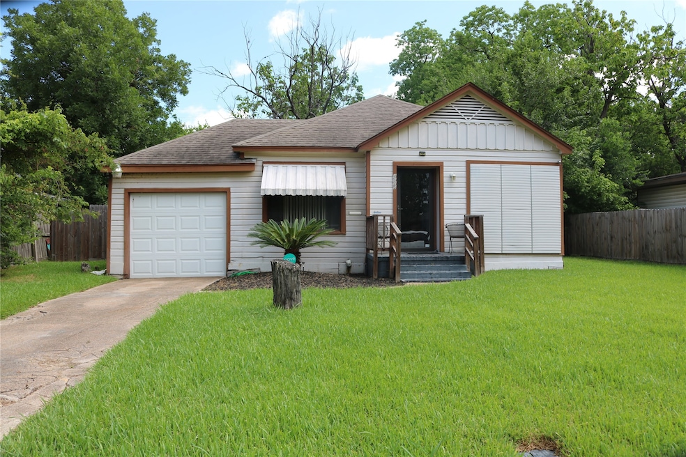 4525 Kingsbury St, Houston, TX 77021 - photo 1