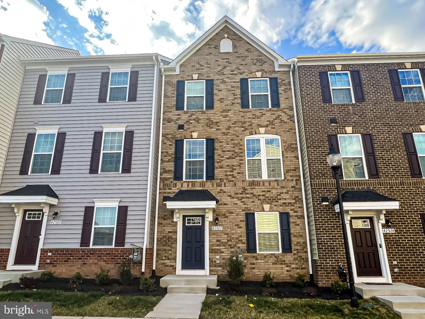 42522 Tiber Falls Square, Dulles, VA 20166 - photo 1