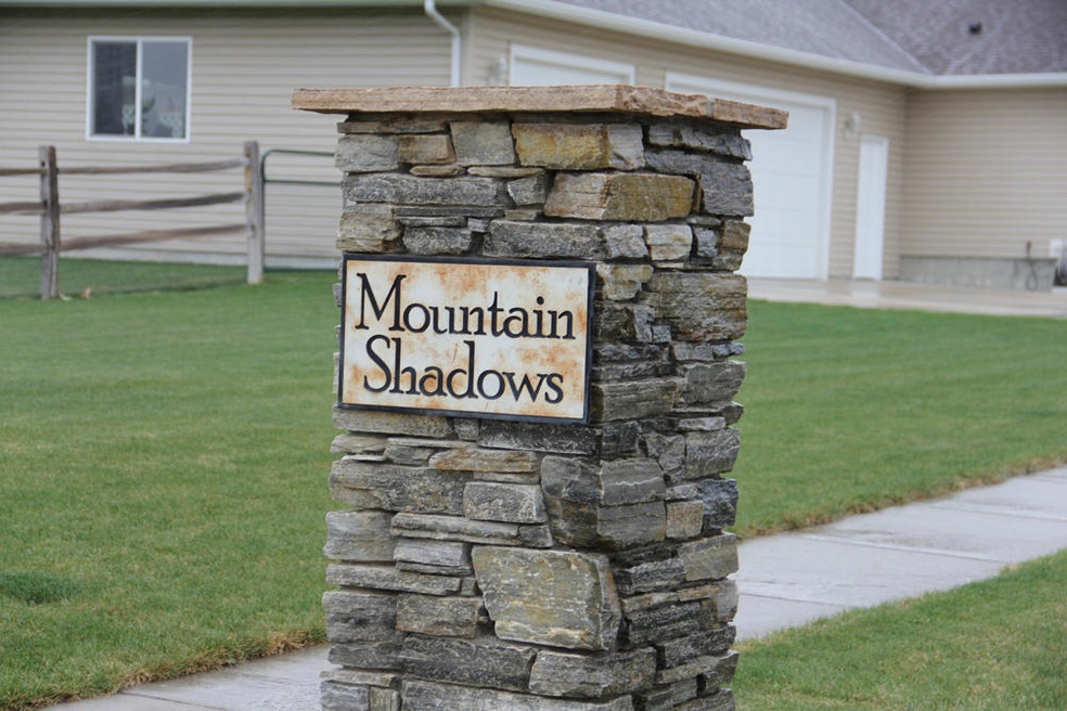 439 Shadow Ridge Boulevard