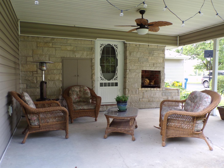 2529 N Main St, Bluffton, IN 46714 - photo 1