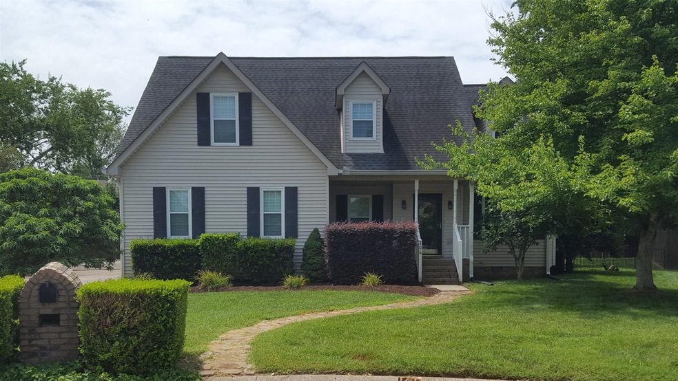 Welcome to 306 Hamblen Ct!