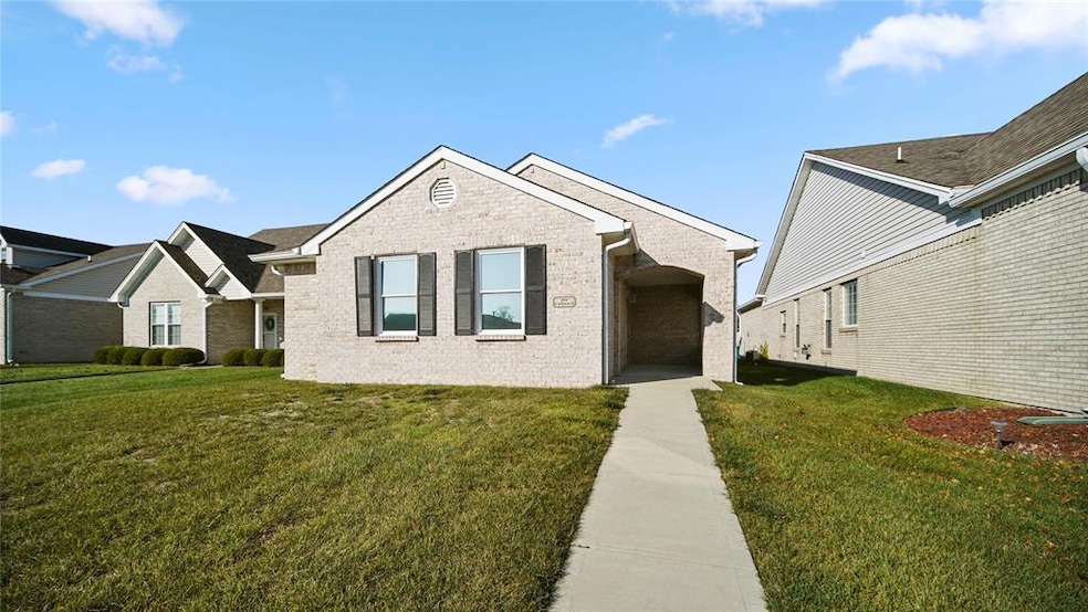 1818 E Jefferson St, Franklin, IN 46131 - photo 1