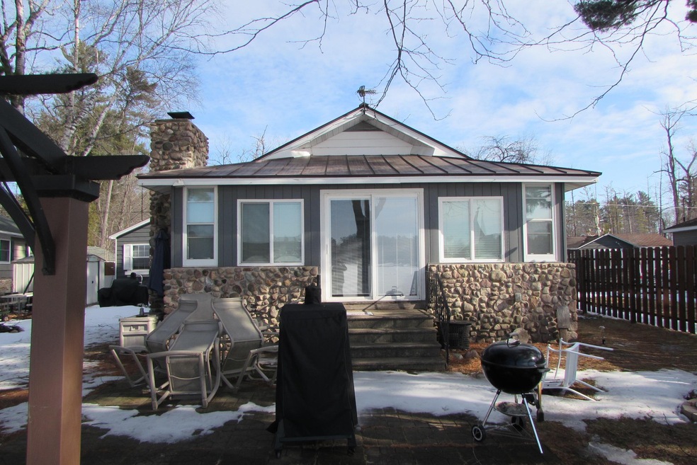 N2887 Otter Dr, Waupaca, WI 54981 - photo 1