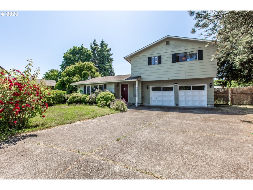 611 Rayner Ave, Springfield, OR 97477 - photo 1