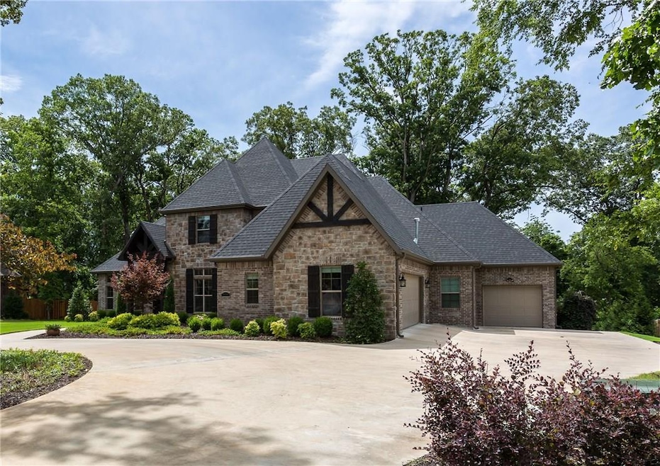 1480 Le Chesnay Dr, Centerton, AR 72719 - photo 1