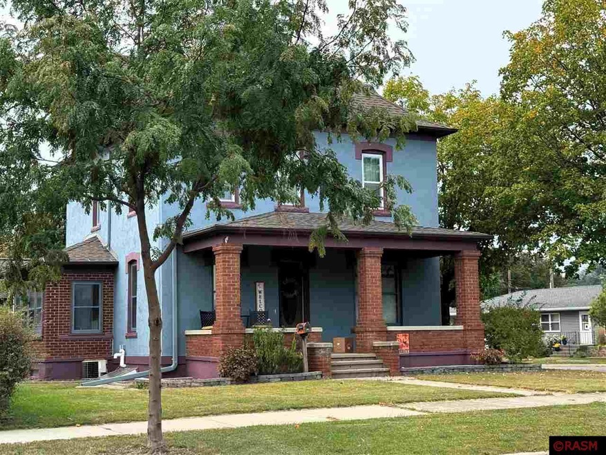 525 525 N Jefferson, New Ulm, MN 56073 - photo 1