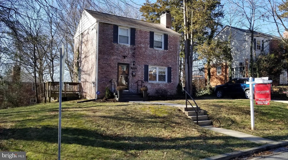 7500 16th Ave, Takoma Park, MD 20912 - photo 1