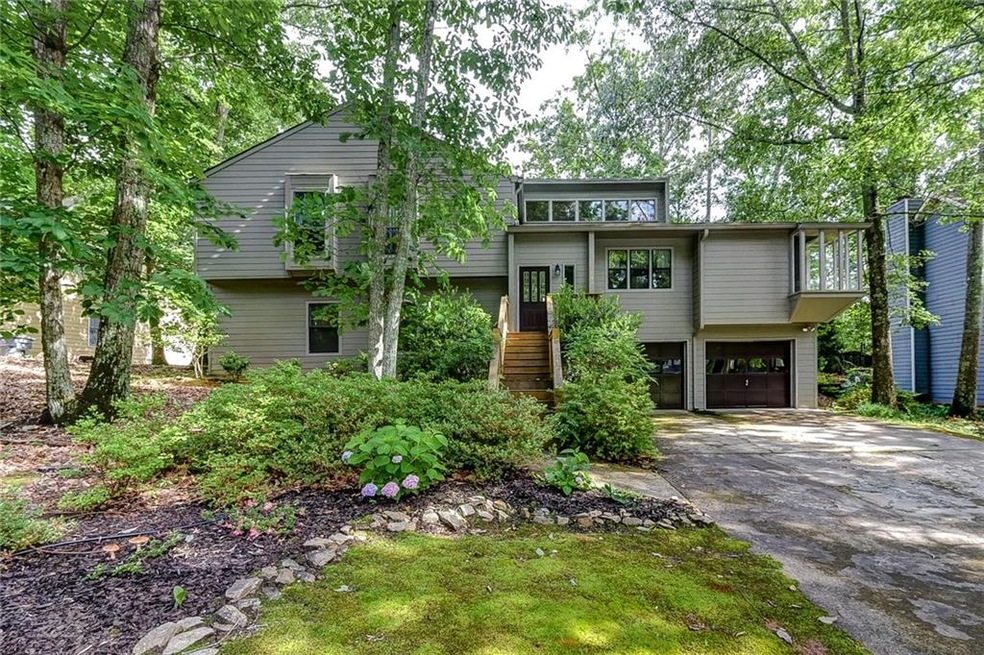 Great curb appeal in this handsome soft-California