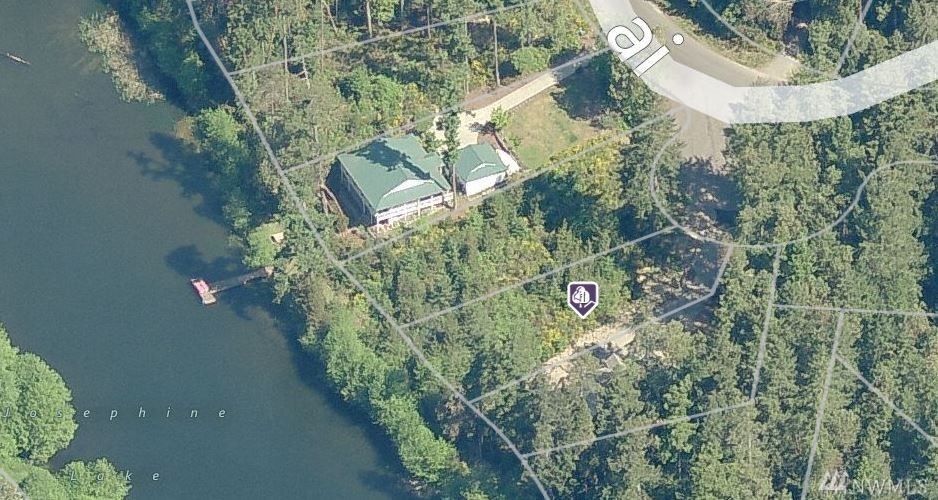 11012 Matthews Way unit B, Anderson Island, WA 98303 - photo 1