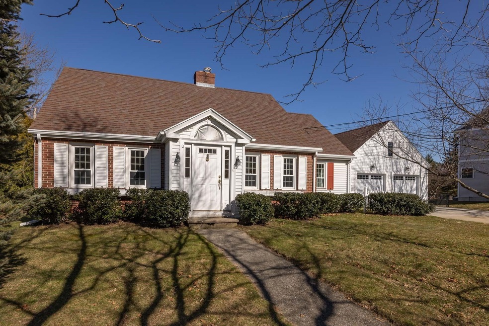 893 Woodbury Ave, Portsmouth, NH 03801 - photo 1