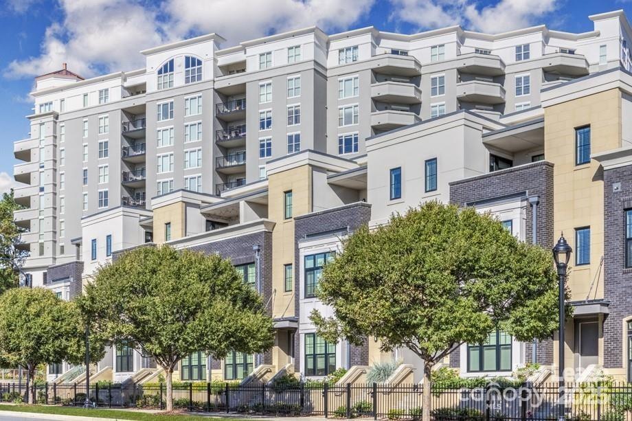 909 Camden Grandview Rd unit B6-A, Charlotte, NC 28202 - photo 1