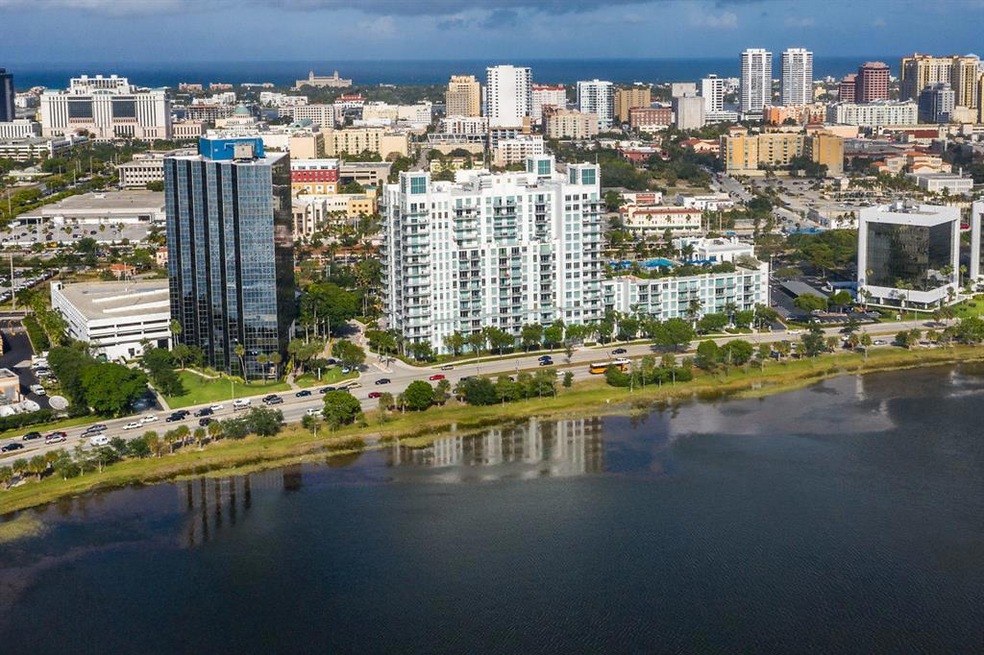 031-300SAustralianAve-WestPalmBeach-FL-s