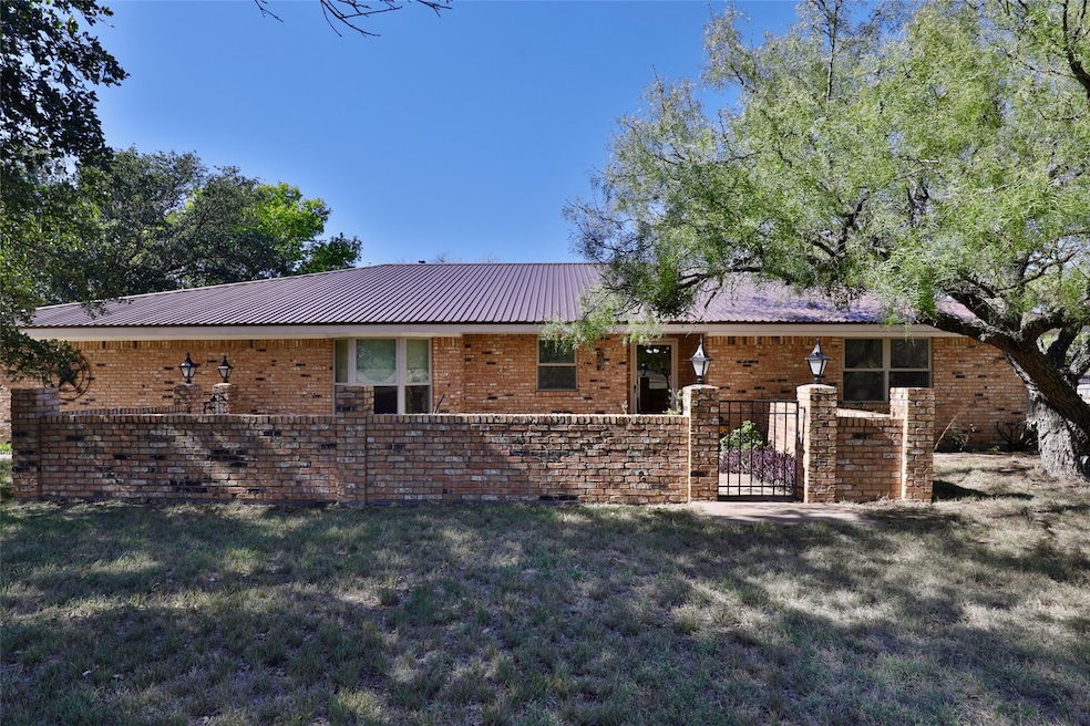 448 Elmdale Rd S, Abilene, TX 79602 - photo 1