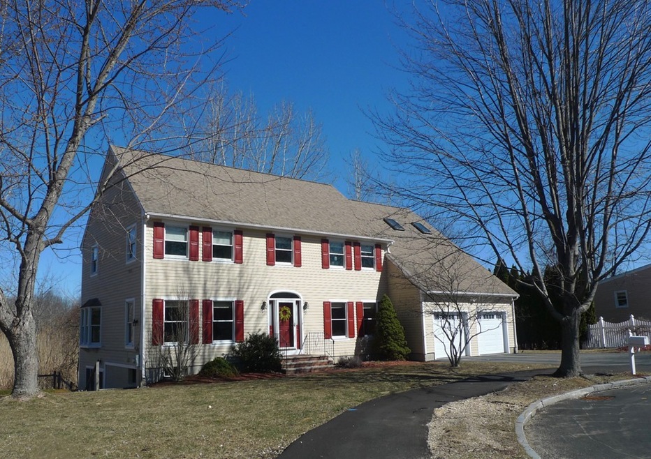 25 Tobey Ln, Wakefield, MA 01880 - photo 1