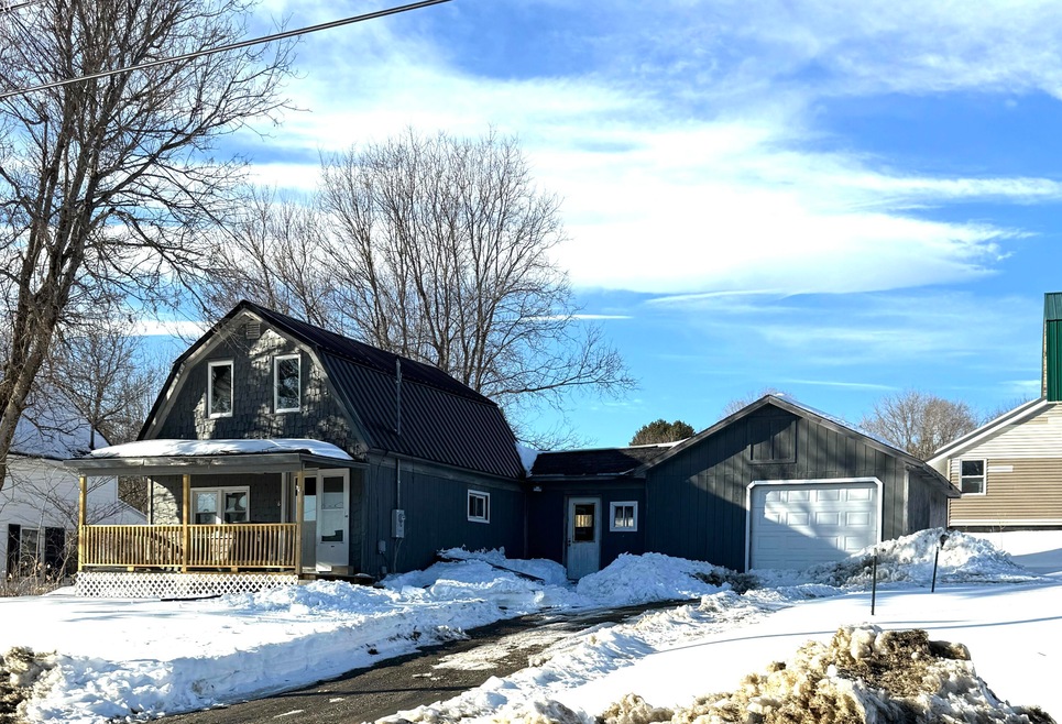 18 Railroad Ave, Milo, ME 04463 - photo 1