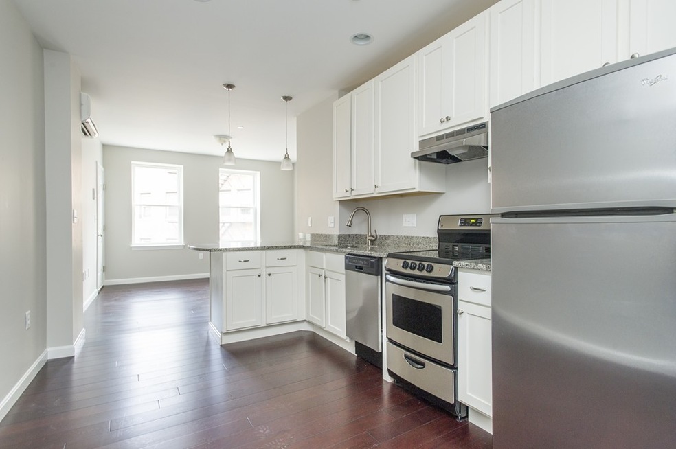 106 Prince St unit 2, Boston, MA 02113 - photo 1